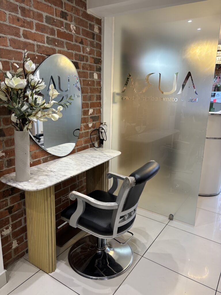 About - Aura Clinic